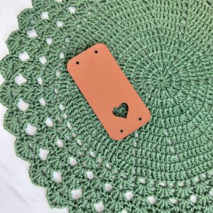 Etiqueta de Couro - Coração Vazado